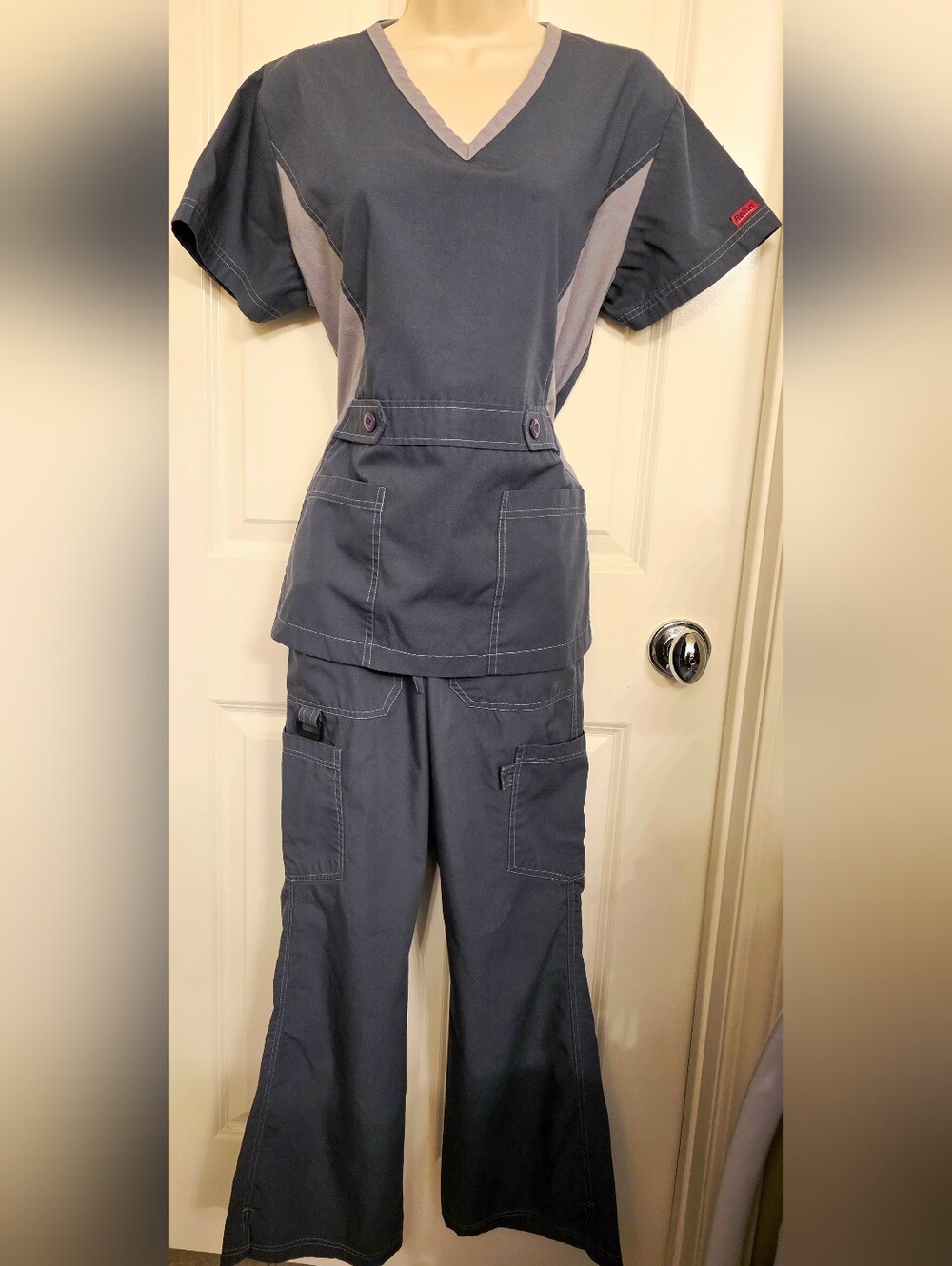 Reina Gray Utility Scrub Set